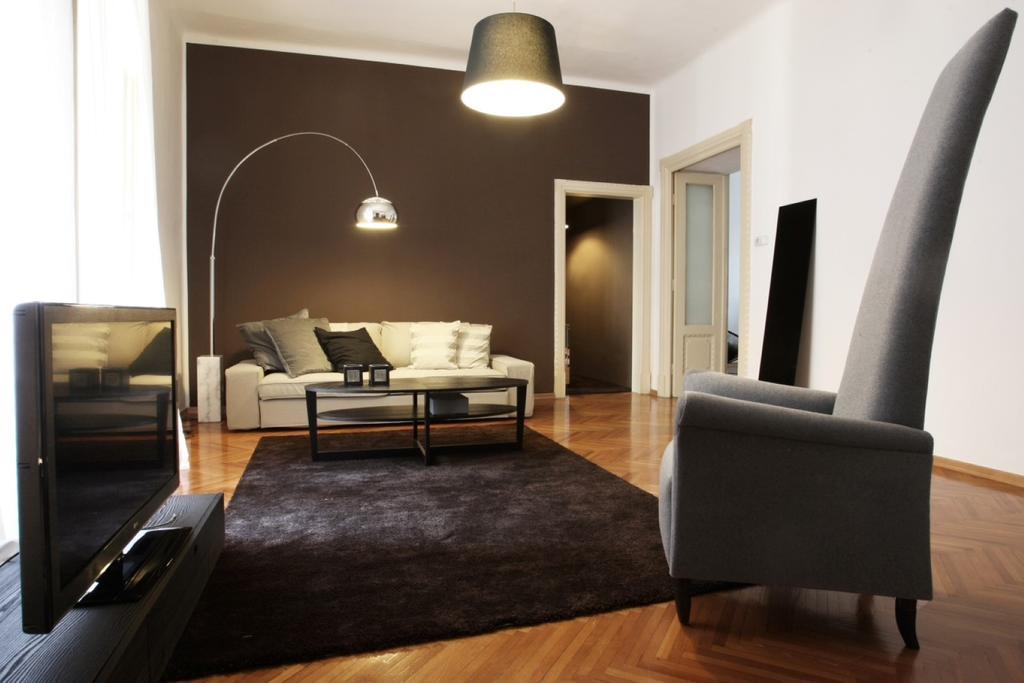 Valsabbion City Suite Pula Buitenkant foto